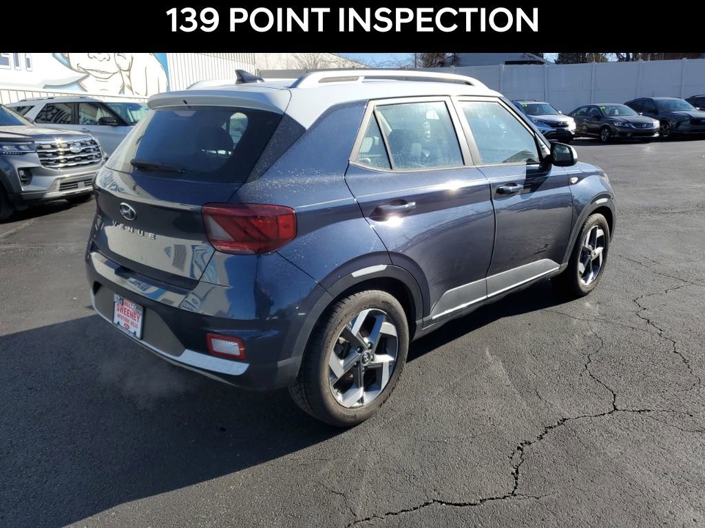 Used 2020 Hyundai Venue Denim image 4