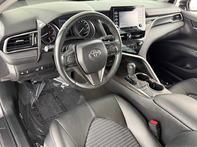 Used 2023 Toyota Camry SE image 11