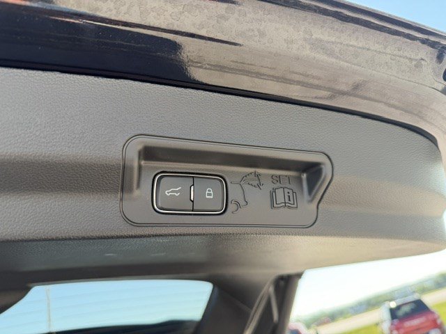 Certified 2025 Ford Explorer Platinum w/ LUX Leather Package AWD/4WD image 33
