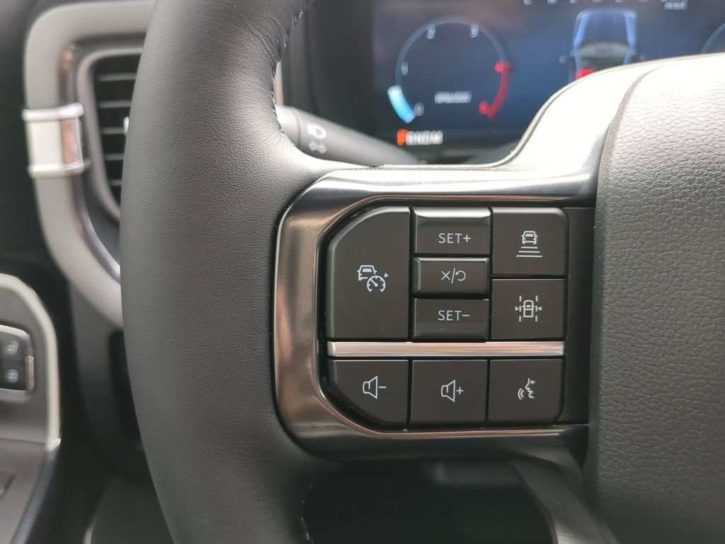 Certified 2025 Ford F250 Platinum AWD/4WD image 31