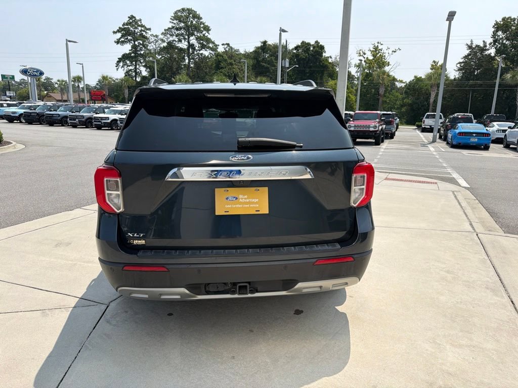 Certified 2023 Ford Explorer XLT w/ Equipment Group 202A RWD image 6
