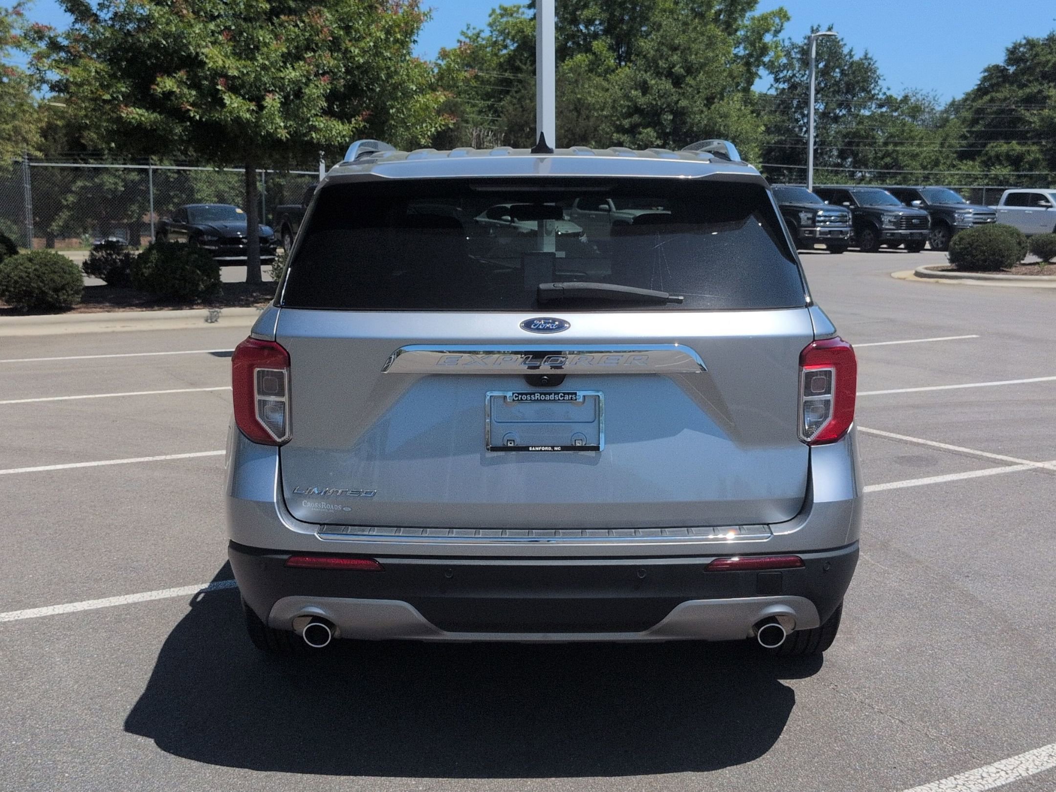 Certified 2023 Ford Explorer Limited w/ Limited Technology Package RWD image 5
