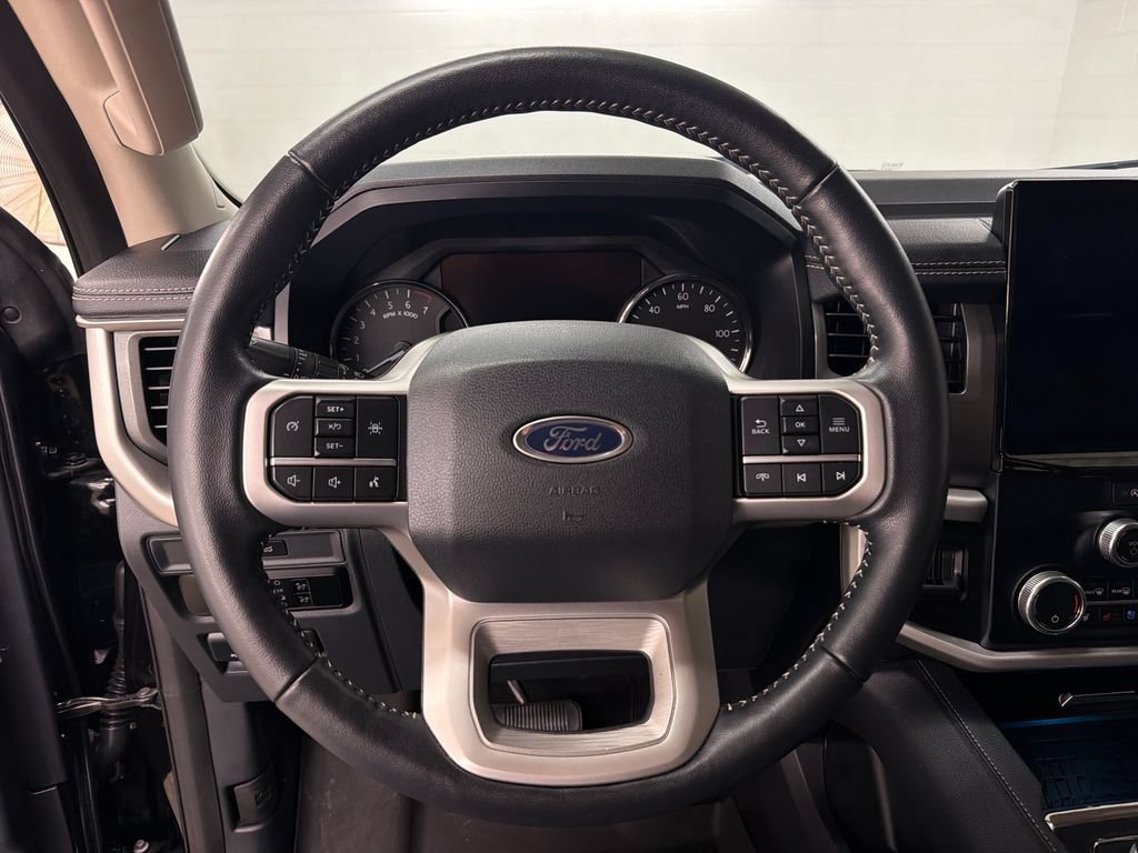 Certified 2024 Ford Expedition XLT RWD image 19
