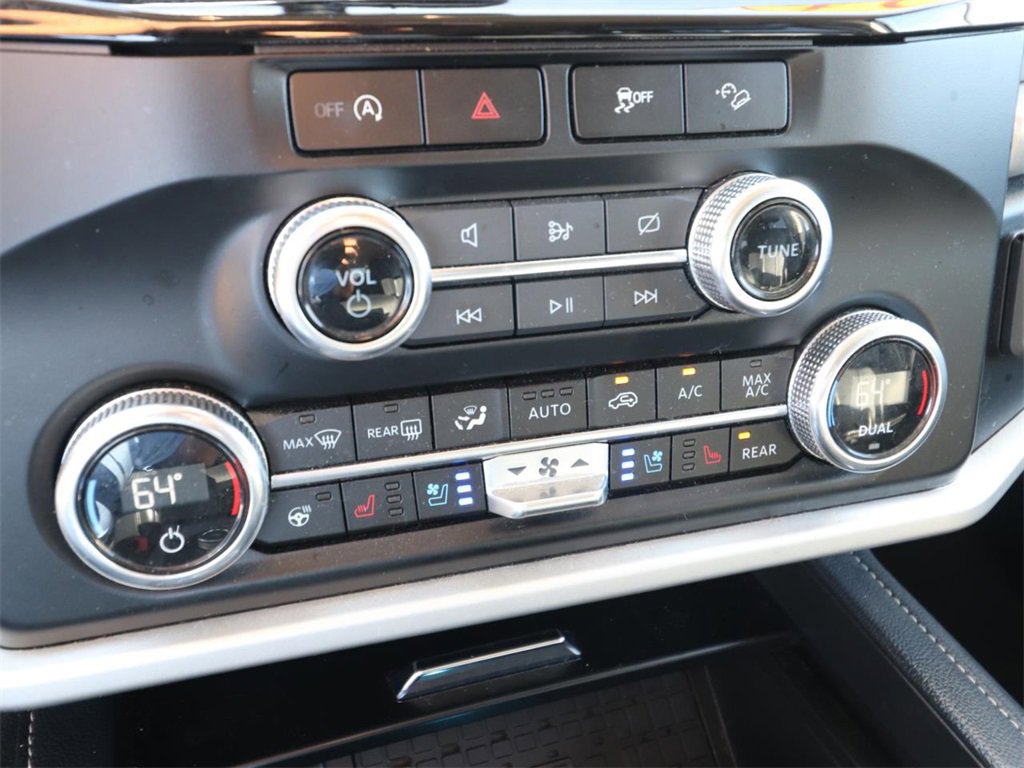 Certified 2024 Ford Expedition XLT image 22