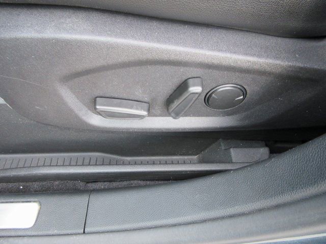 Certified 2022 Ford Edge Titanium w/ Class II Trailer Tow Package image 24