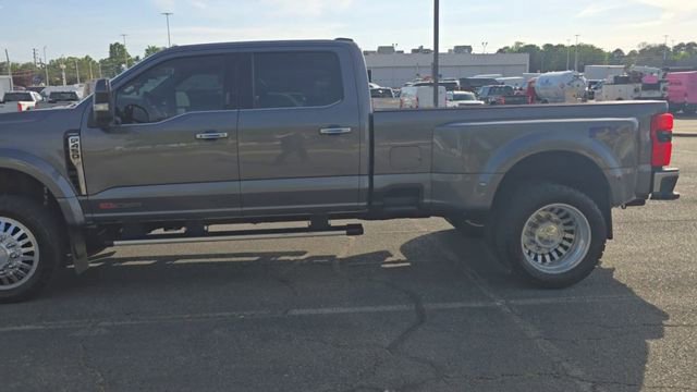 Certified 2024 Ford F450 Lariat w/ Chrome Package AWD/4WD image 6