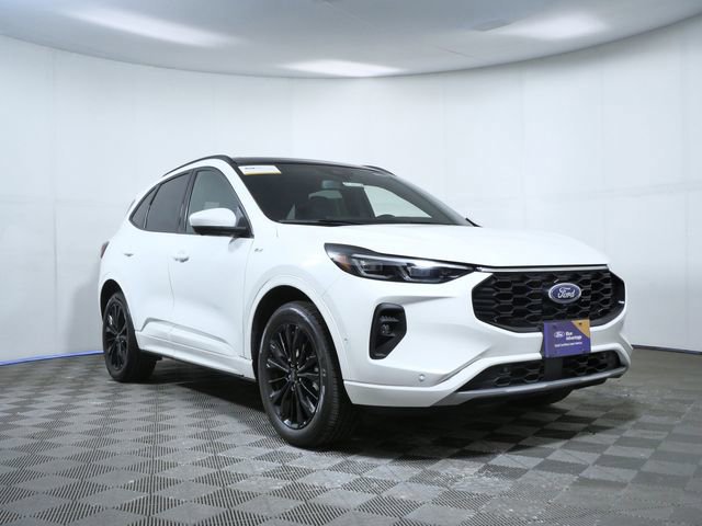 Certified 2024 Ford Escape ST-Line Elite w/ Premium Technology Package AWD/4WD image 5