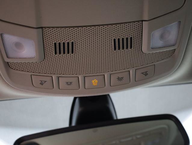 Certified 2020 Ford Fusion SE FWD image 28