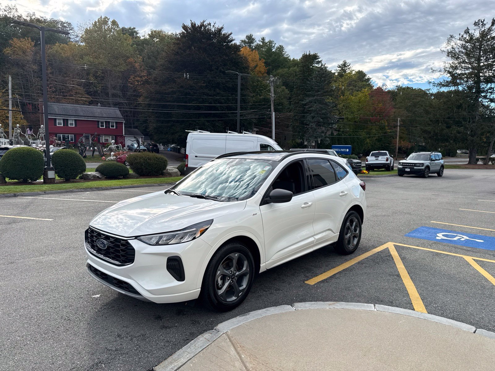 Certified 2023 Ford Escape ST-Line w/ Tech Pack #1 AWD/4WD image 4