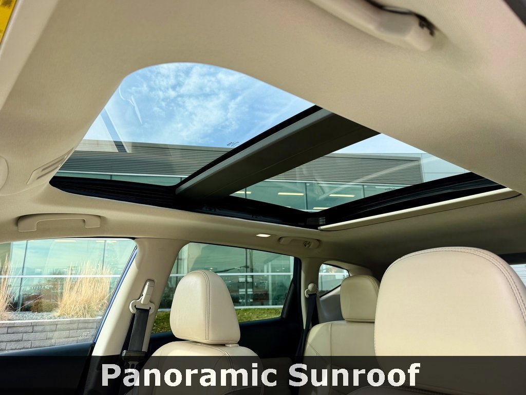 Used 2022 Nissan Murano Platinum w/ Cargo Package image 30