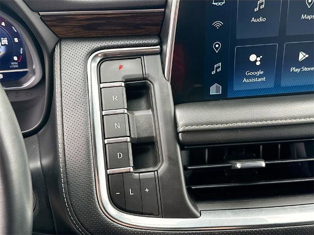 Used 2023 Chevrolet Suburban Premier image 14