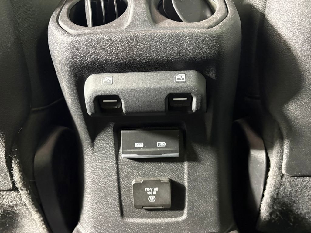 Used 2022 Jeep Wrangler Unlimited Rubicon w/ Xtreme Recon 35" Tire Package image 28