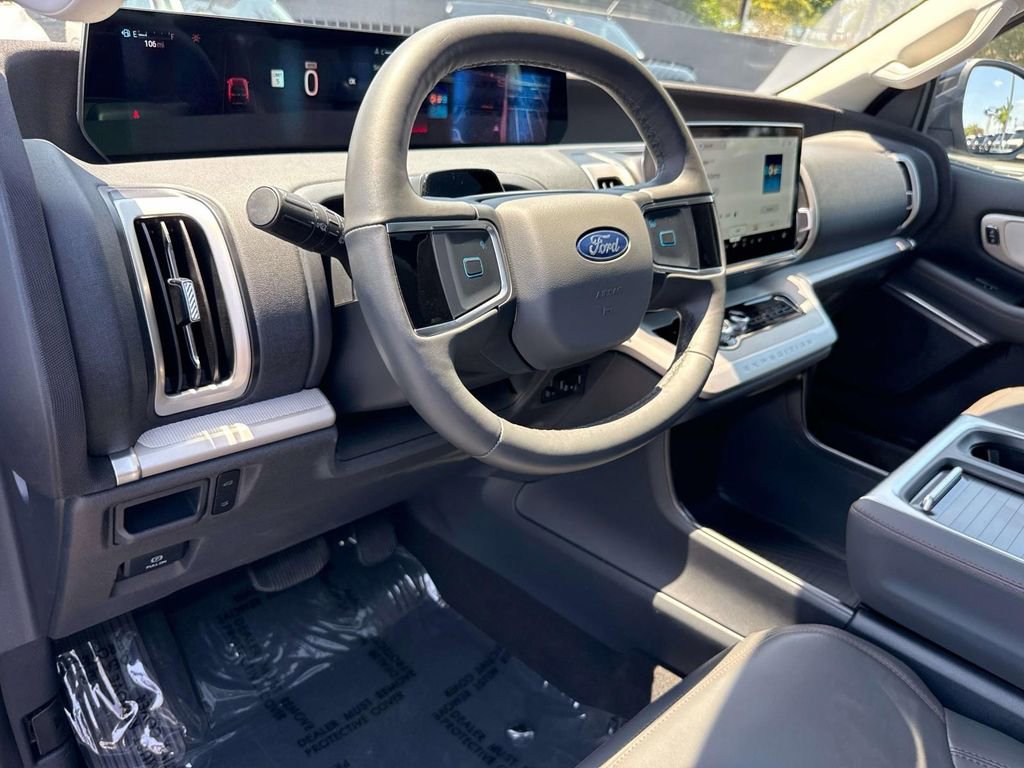 Certified 2025 Ford Expedition Active RWD image 29