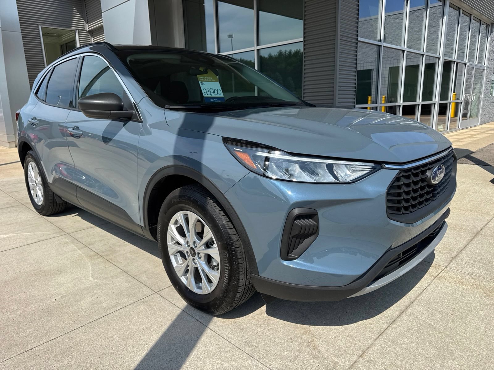 Certified 2023 Ford Escape Active AWD/4WD image 10