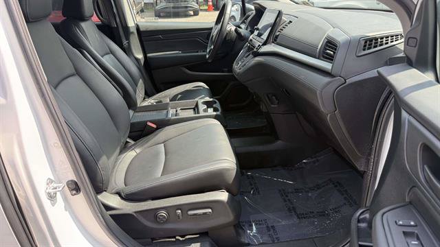 Used 2023 Honda Odyssey EX-L image 25