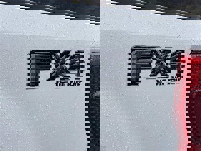 Certified 2022 Ford F350 Lariat w/ Black Appearance Package image 48