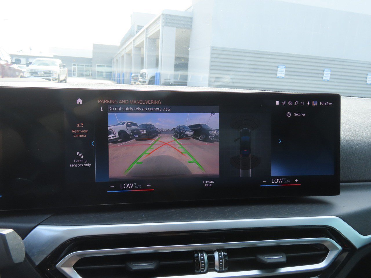 Used 2023 BMW 330i Sedan w/ M Sport Package RWD image 29