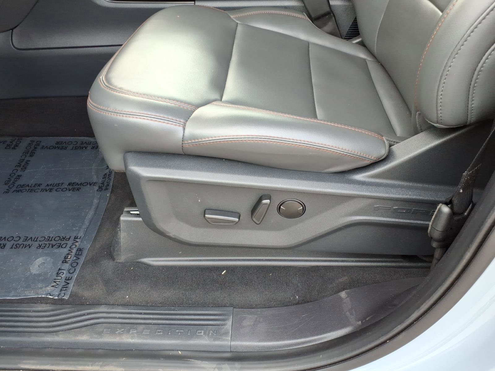 Certified 2025 Ford Expedition Max Active image 13