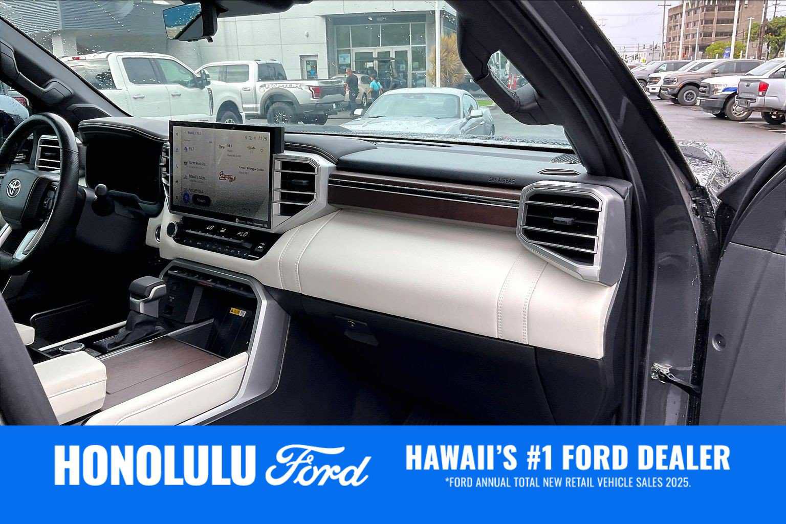 Used 2024 Toyota Tundra Capstone AWD/4WD image 23