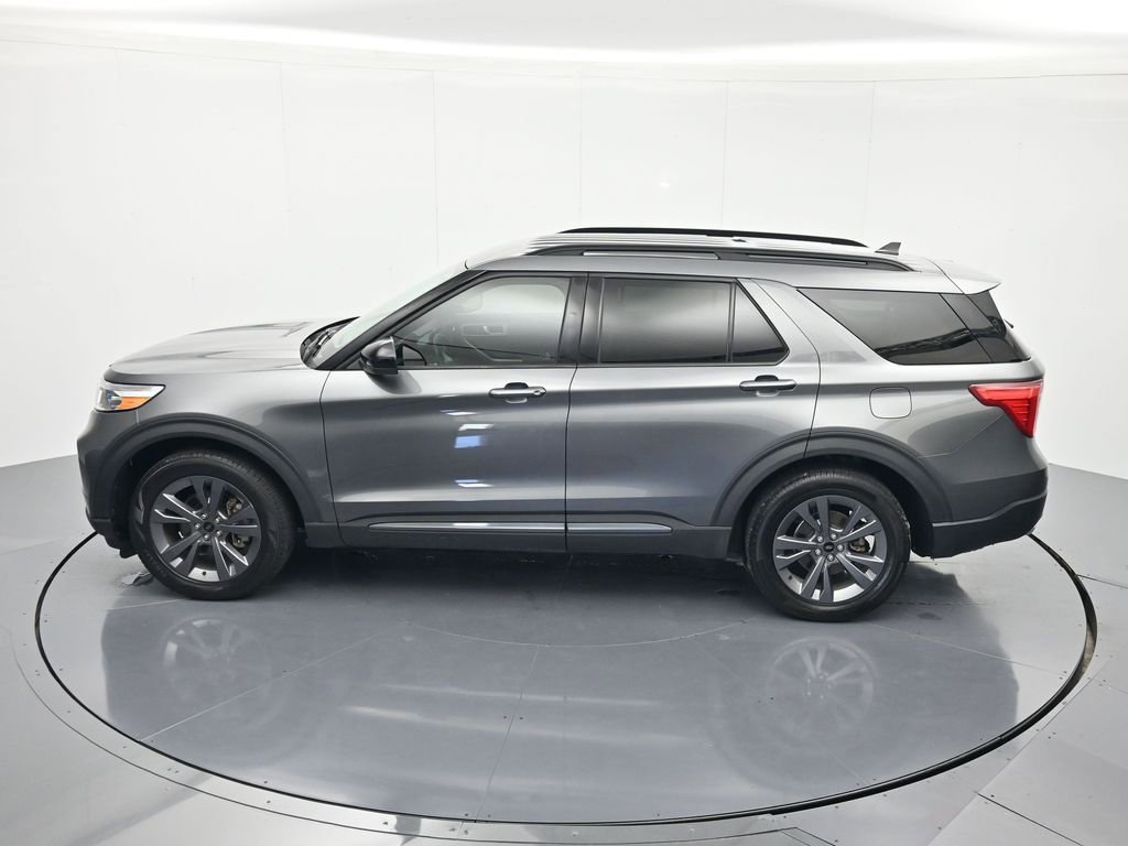 Certified 2023 Ford Explorer XLT w/ Equipment Group 202A RWD image 37