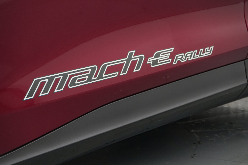 Certified 2025 Ford Mustang Mach-E GT AWD/4WD image 19