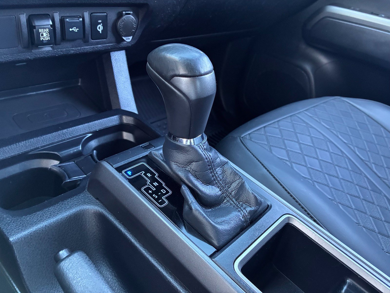 Used 2020 Toyota Tacoma TRD Off-Road AWD/4WD image 26