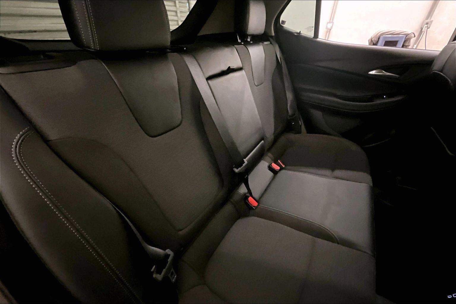 Used 2021 Buick Encore GX Select image 26