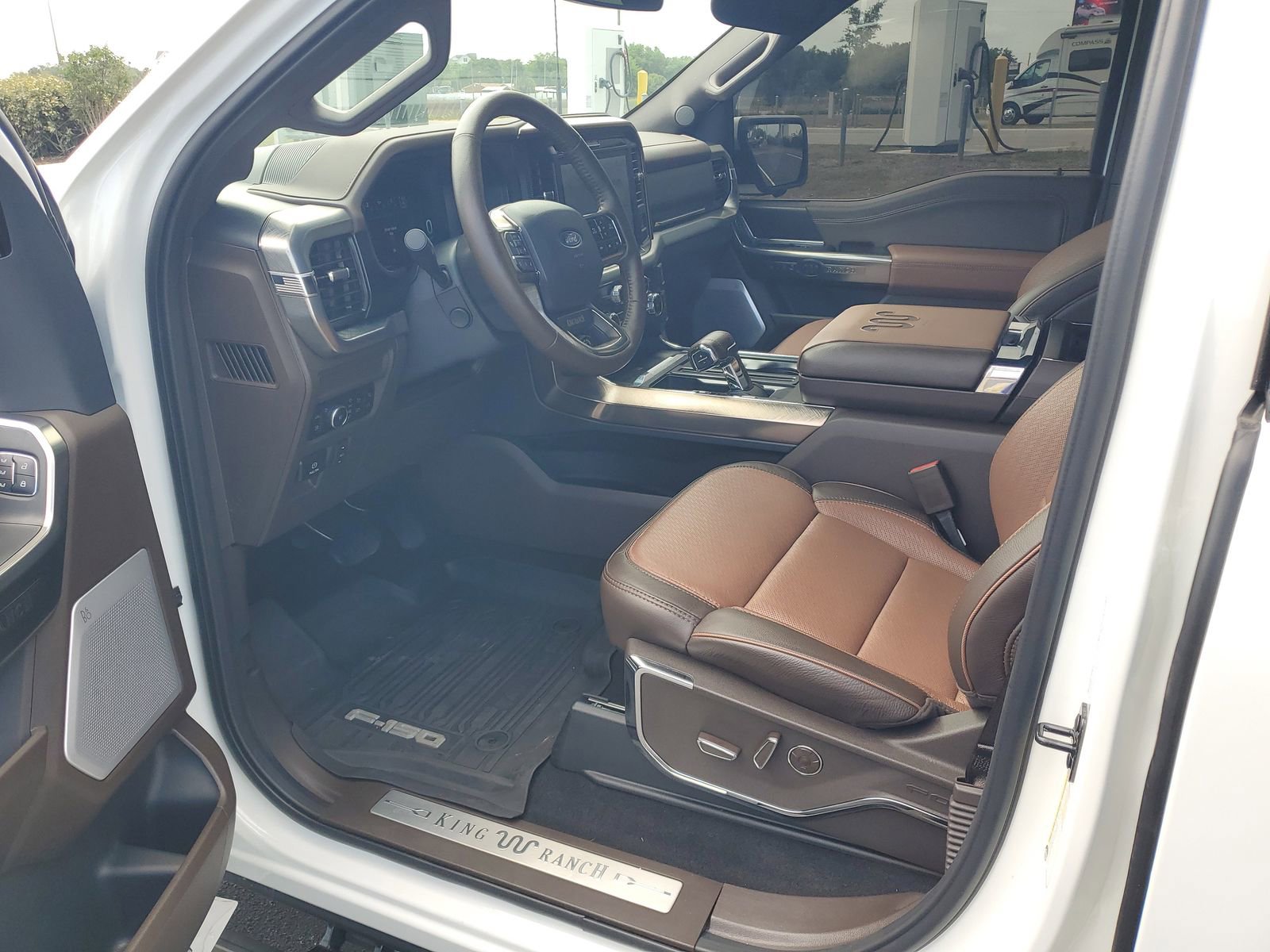 Certified 2025 Ford F150 King Ranch w/ FX4 Off-Road Package AWD/4WD image 17