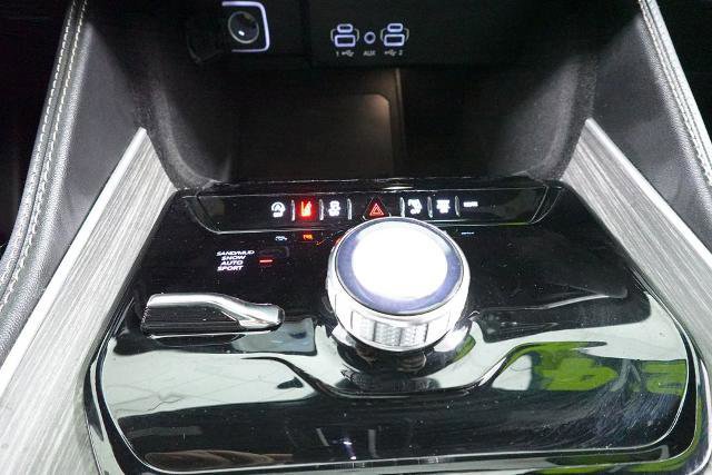 Used 2024 Jeep Wagoneer Series II image 21