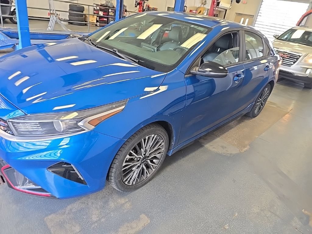 Used 2023 Kia Forte GT-Line w/ GT-Line Premium Package FWD image 5