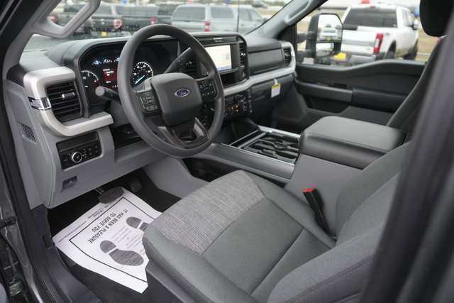 Certified 2025 Ford F350 XLT w/ 360-Degree Camera Package image 8