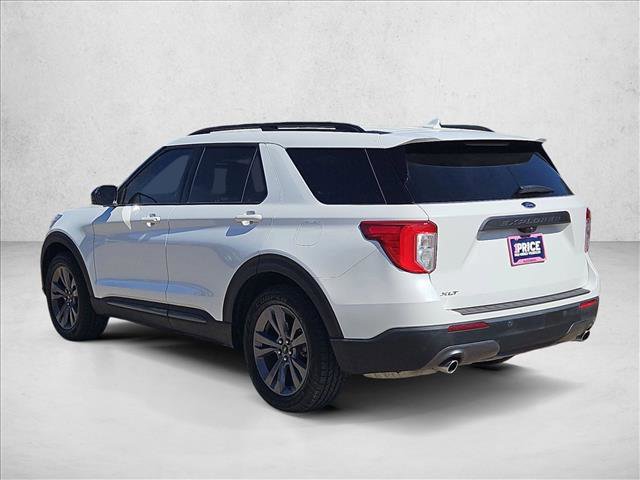 Certified 2022 Ford Explorer XLT w/ Equipment Group 202A image 8