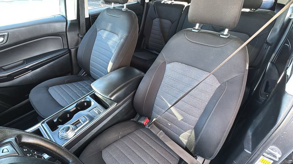 Certified 2022 Ford Edge SE w/ Black Appearance Package AWD/4WD image 22