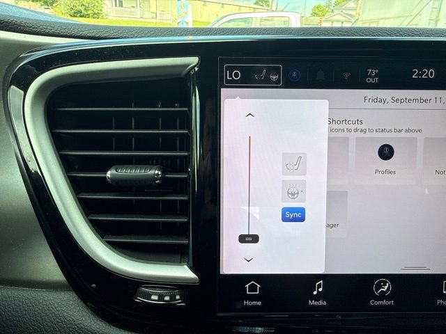 Used 2025 Chrysler Pacifica Select FWD image 22