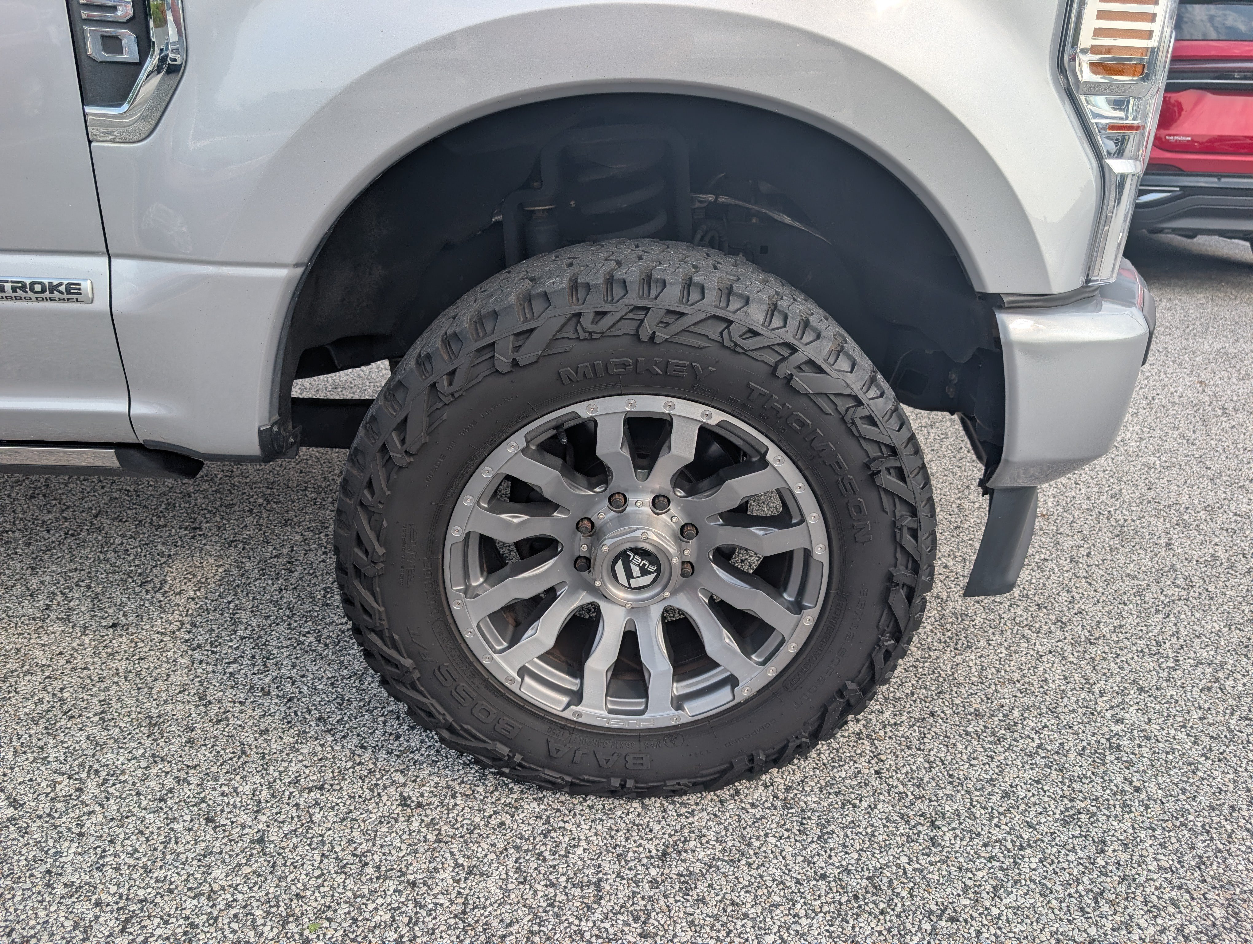 Certified 2021 Ford F250 Platinum w/ FX4 Off-Road Package AWD/4WD image 11
