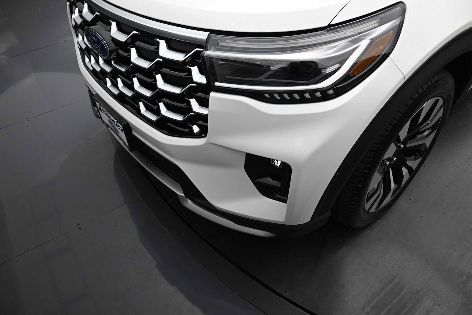 Certified 2026 Ford Explorer Platinum w/ LUX Leather Package AWD/4WD image 18
