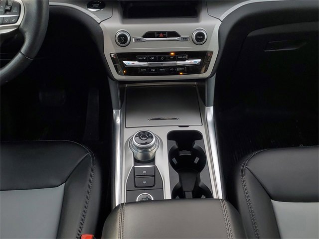 Certified 2022 Ford Explorer XLT w/ Equipment Group 202A image 30