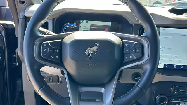 Certified 2024 Ford Bronco Wildtrak image 19