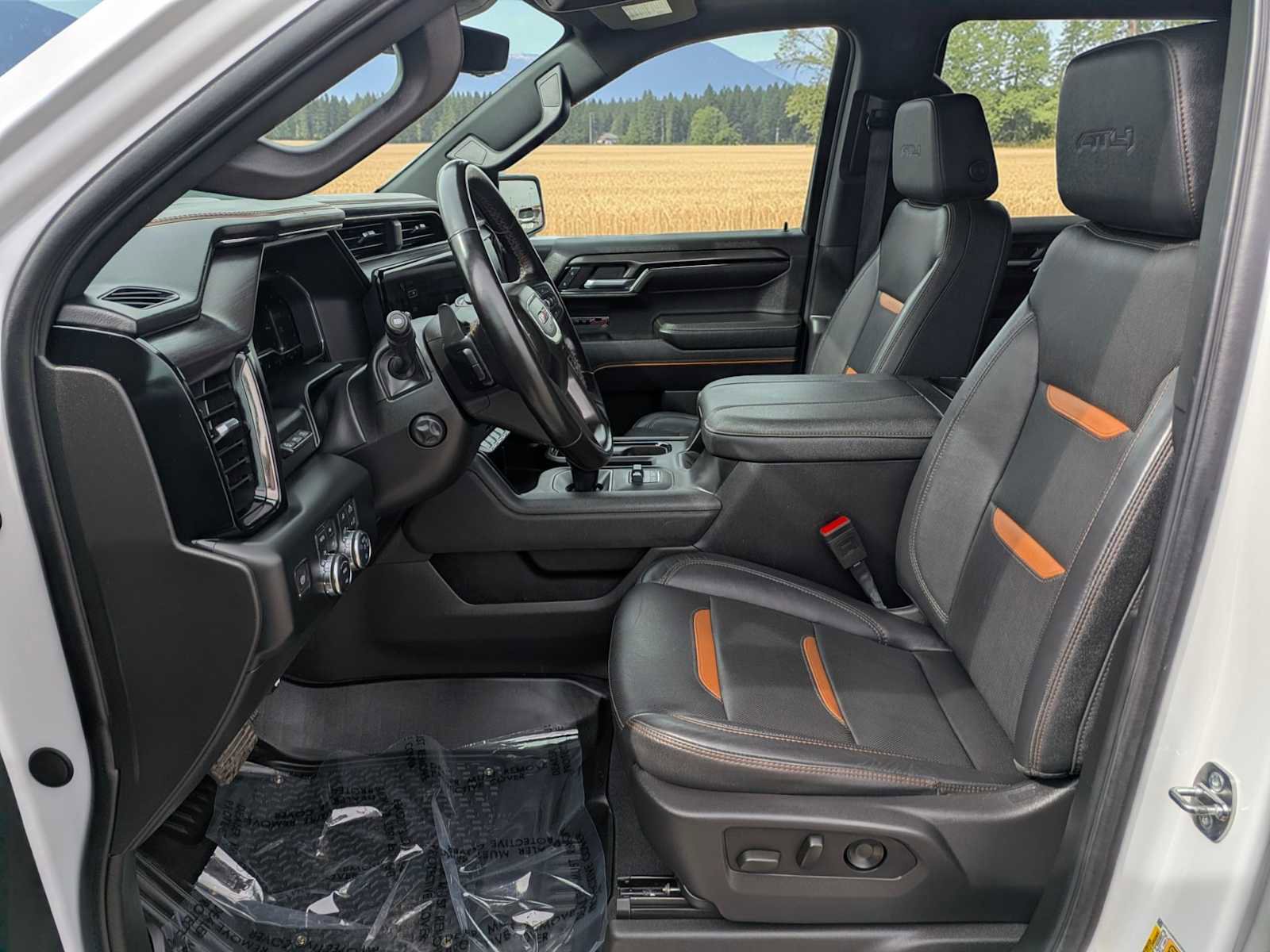 Used 2024 GMC Sierra 1500 AT4 w/ Technology Package image 16