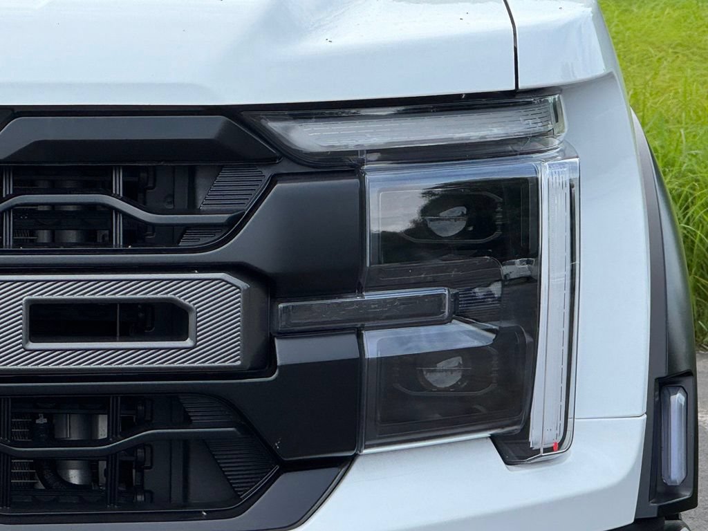 Certified 2024 Ford F150 Raptor AWD/4WD image 5