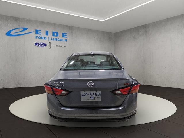 Used 2024 Nissan Altima 2.5 SR FWD image 10