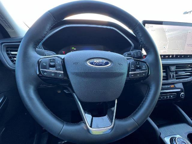 Certified 2023 Ford Escape SE image 18