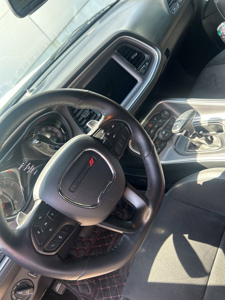 Used 2022 Dodge Challenger GT w/ Plus Package RWD image 9