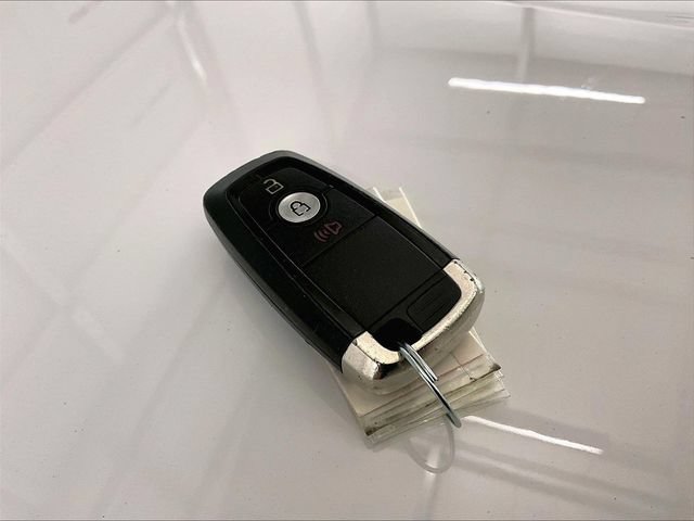 Certified 2018 Ford Explorer XLT AWD/4WD image 9