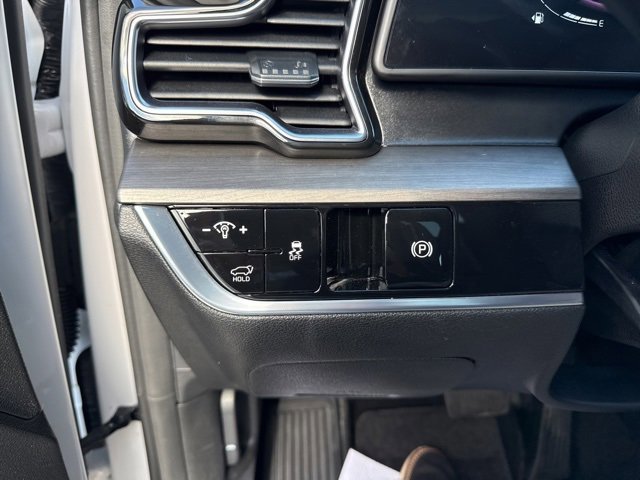 Used 2023 Kia Sportage X-Line w/ X-Line Premium Package image 31