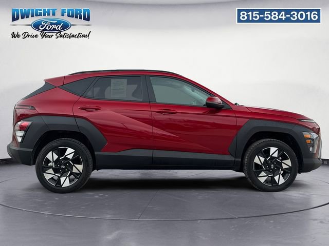 Used 2024 Hyundai Kona SEL AWD/4WD image 6