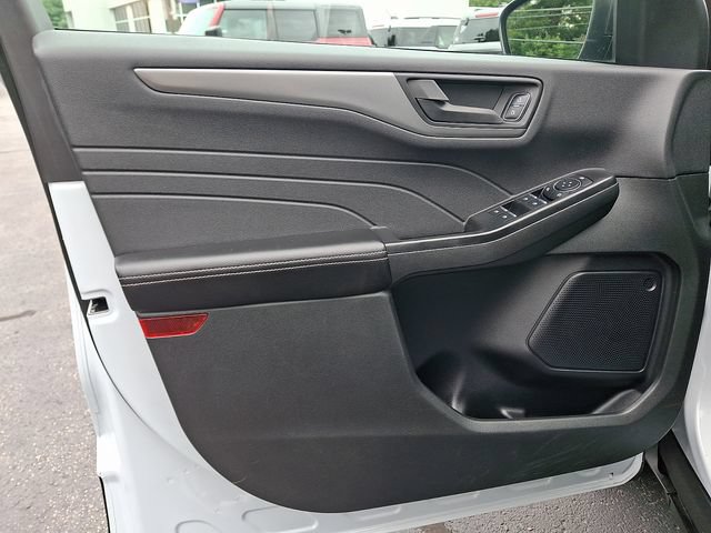 Certified 2025 Ford Escape Active AWD/4WD image 13