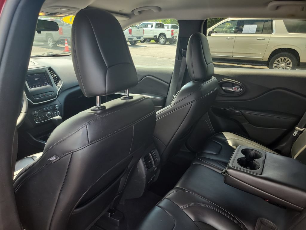 Used 2020 Jeep Cherokee Latitude Plus FWD image 9