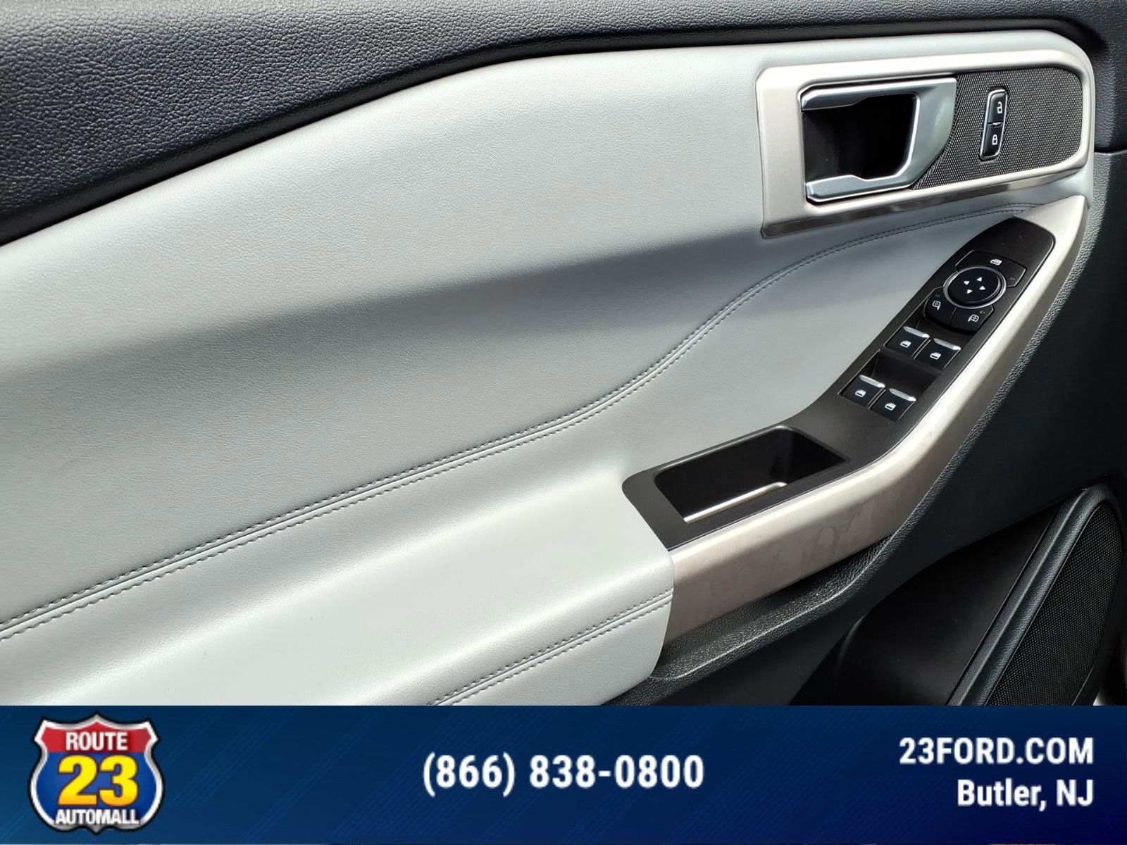 Certified 2024 Ford Explorer XLT w/ Equipment Group 202A AWD/4WD image 11