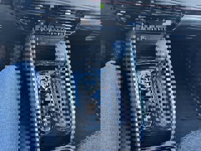 Used 2024 Chevrolet Colorado Z71 w/ Z71 Convenience Package 2 image 24